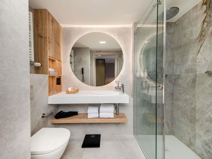 Bathroom 4, Mövenpick Resort & Spa Karpacz, Jelenia Góra