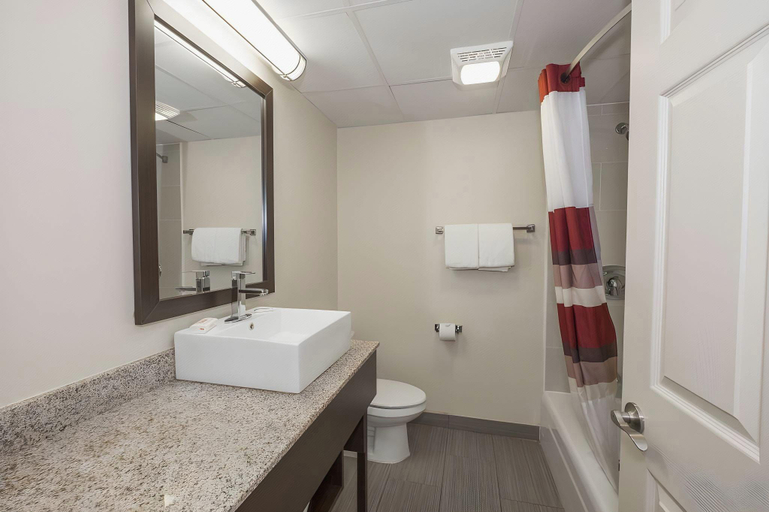 Bathroom 5, Hotel Soleado, Sassari