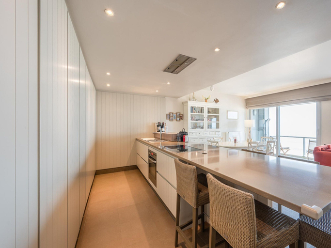 Private kitchen 3, Spacious Knokke-heist Apartment, West-Vlaanderen