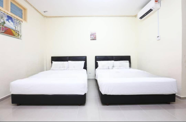 Bedroom 4, Hotel Pelangi Marang, Marang