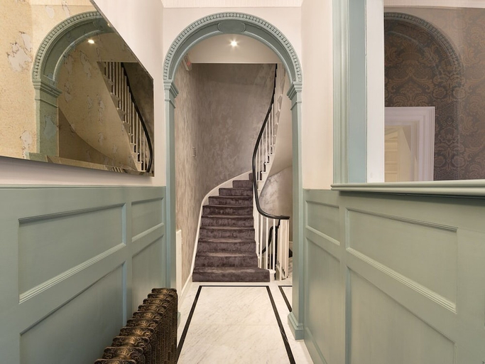 Public Area 3, Staunton Hotel, London