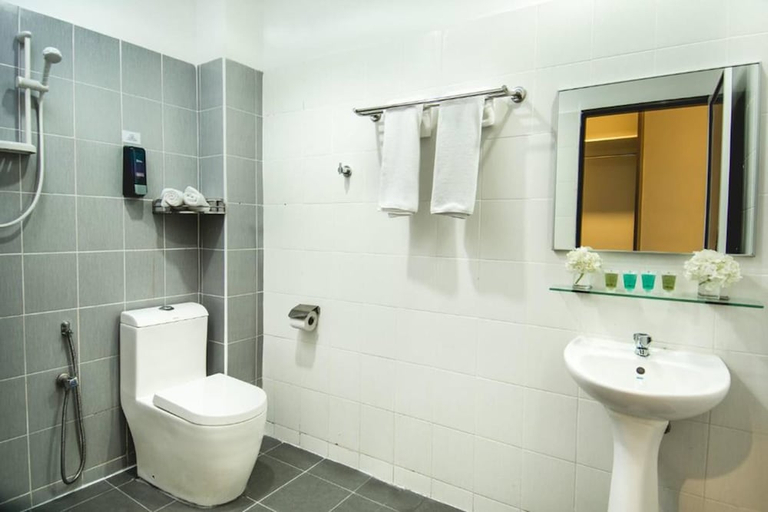 Bathroom 3, Alia Residence, Langkawi