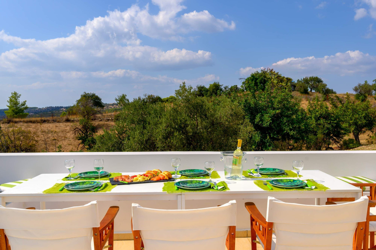 Room 5, VIP Villa Panoramic Seaview Close to Beaches, Peloponnese