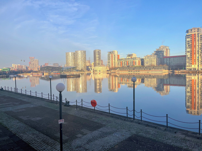 Exterior & Views 2, Panoramic Docklands Home, London