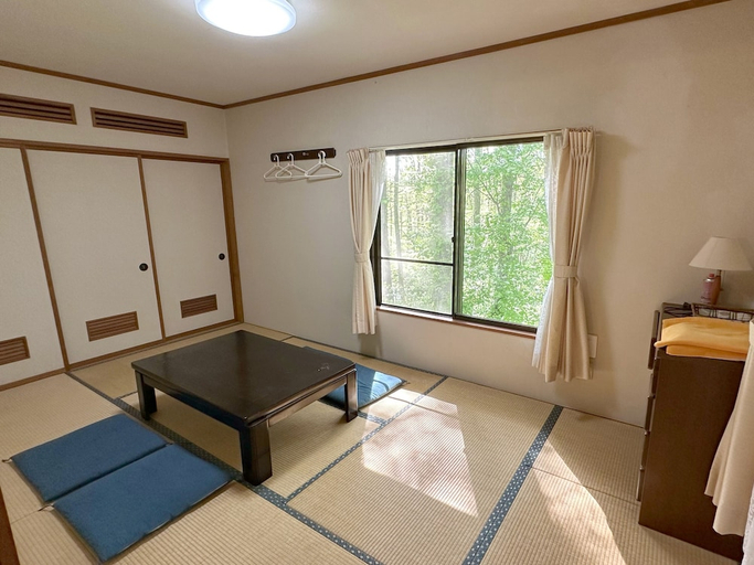 Bedroom 2, Nature Cottage Akabeko, Kitashiobara