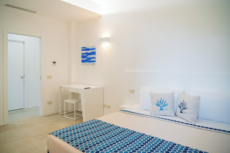 Bedroom 5, Capri Koral Guest House, Napoli