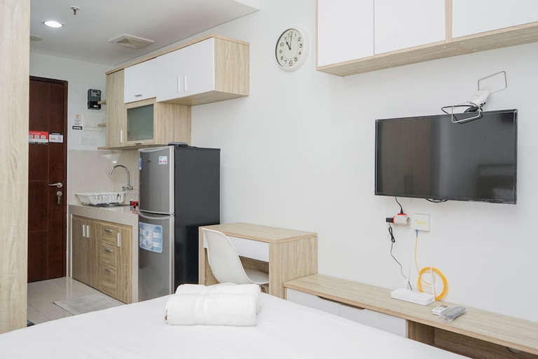 Others 5, Comfy and Tranquil Studio Apartment Springwood Residence, Tangerang