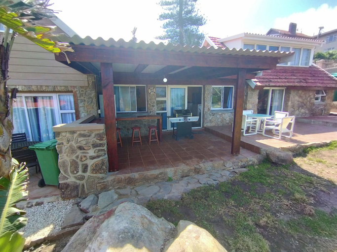 Exterior & Views 2, Billy Bay Cottage, Ugu