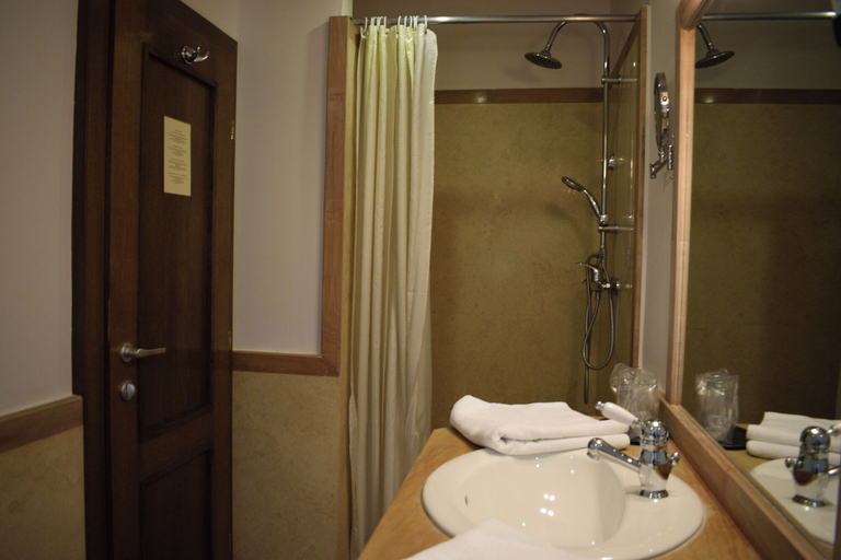 Bathroom 4, Hotel Gott, Brasov