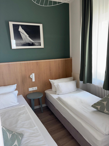 Bedroom 4, Gästehaus Centro, Konstanz