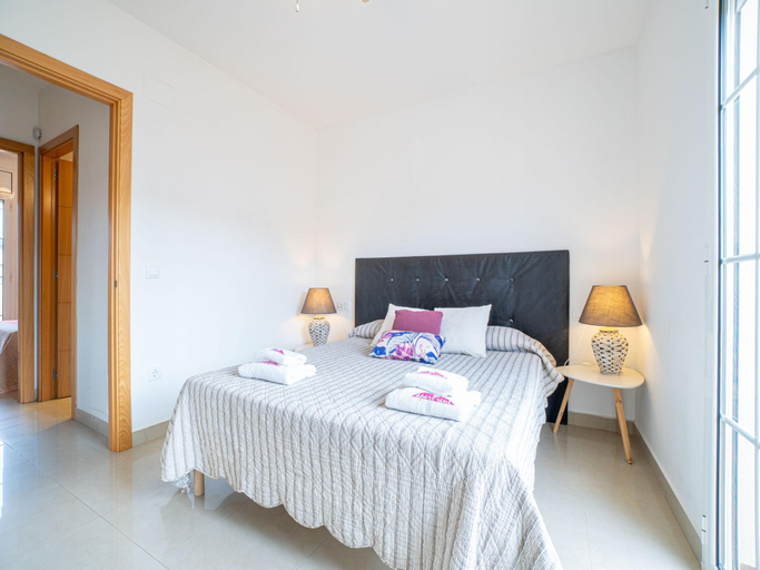 5, House in Empuriabrava Near Aiguamolls Reserve, Girona