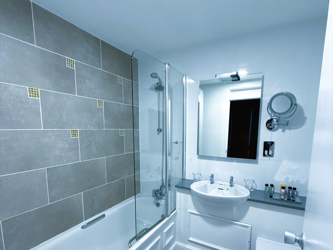 Bathroom 5, The Grand Hotel, Torbay