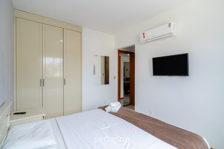 Room, 3BR apt W/bbq 240m sea Bombas/sc Cay0123, Bombinhas