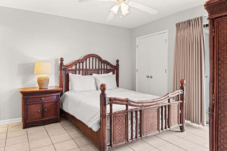 Room 3, Romar Beach 112 2 Bedroom Condo by RedAwning, Baldwin