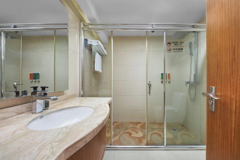 Bathroom 4, Nanyang Changsheng Hotel, Guangzhou