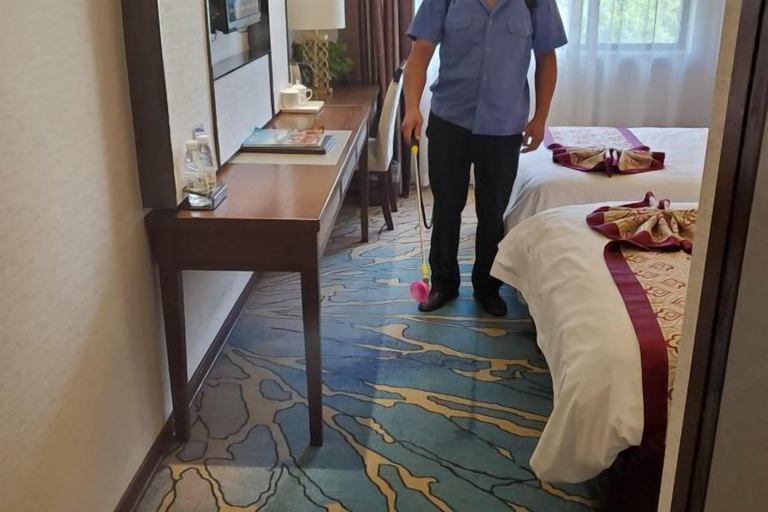 Bedroom, Jincheng Hotel, Yichang