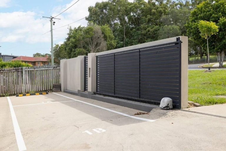 Exterior & Views 2, Smart Suites Self Check-in Apartments - 144 Dixon, Sunnybank