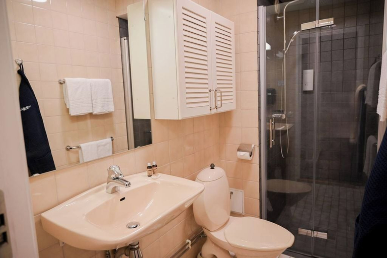 Bathroom 4, Villa Marstrand, Kungälv