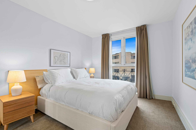 Room 3, Lovely Boutique 1-bed Unit With Gym & Pool, Melbourne