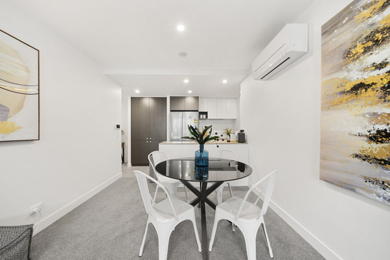 Dining, Phillip 2-bed: Chic Interiors, Amazing Amenities, Canberra