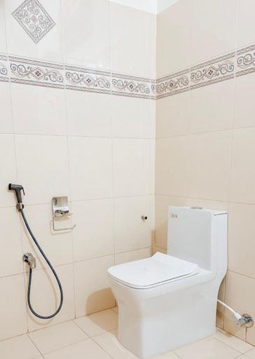 Bathroom 3, Hotel Sea View Palace, Thiruvananthapuram