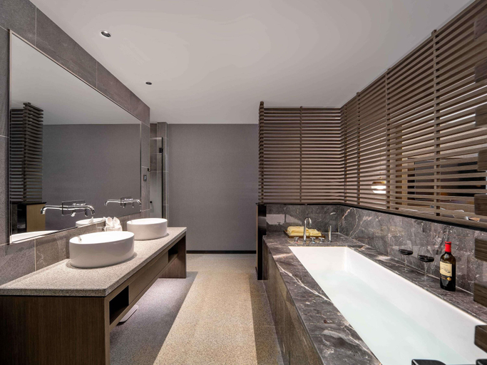 Bathroom 4, Novotel Nantong Center, Nantong