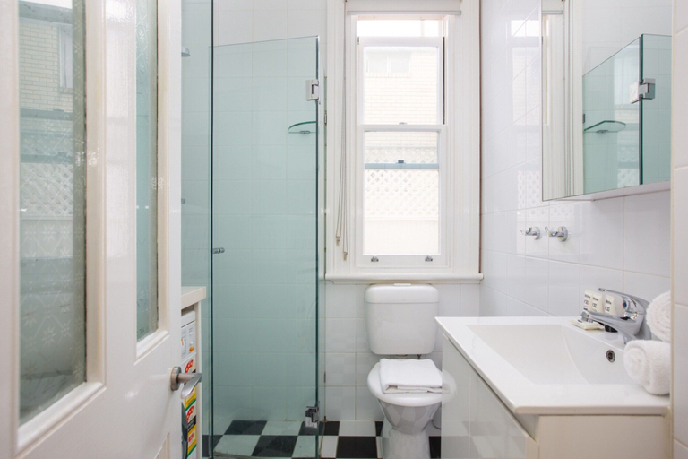 Bathroom, Intimate Studio Apartment With Balcony in Glebe, Sydney