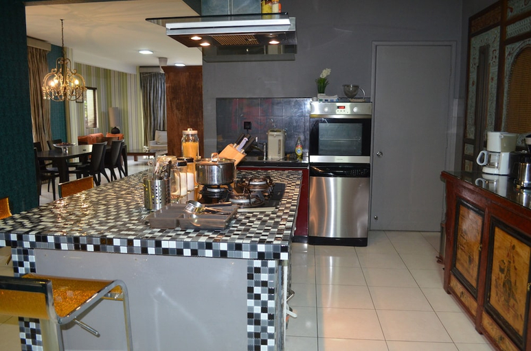 Food & Drinks 2, Amisha Vacation Homes, Petaling Jaya
