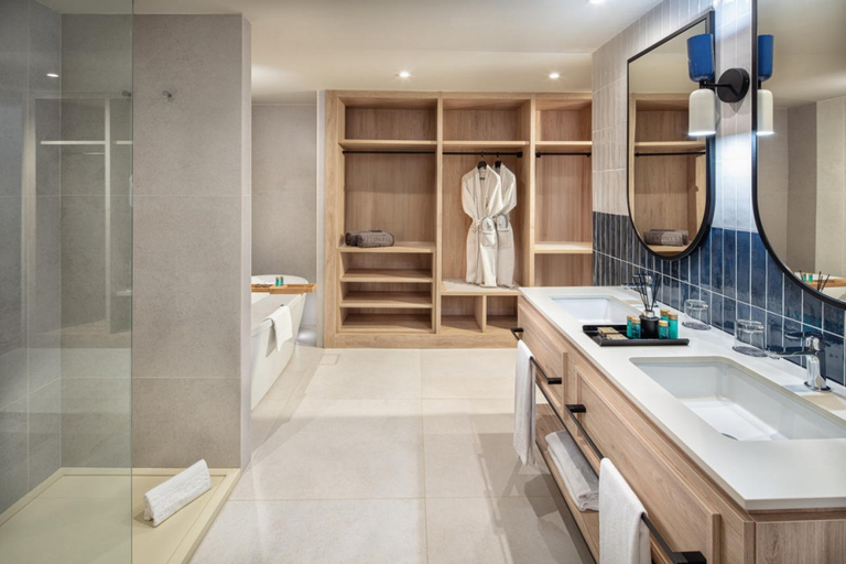 Bathroom 5, Princess Taurito, Las Palmas