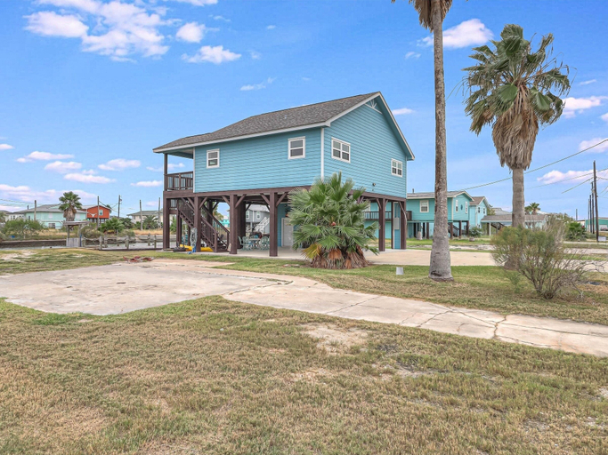 Exterior 4, Twin Palms Rental 4 Bedroom Home, Aransas