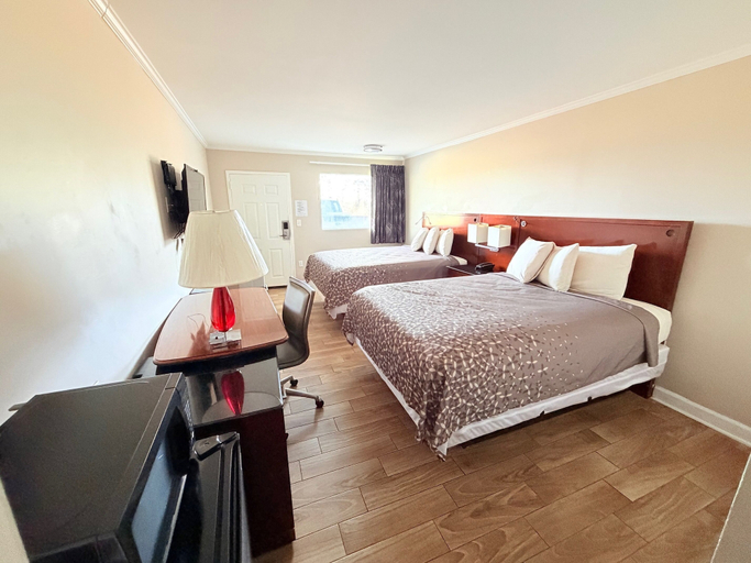 Room 3, Western Motel, Terrell