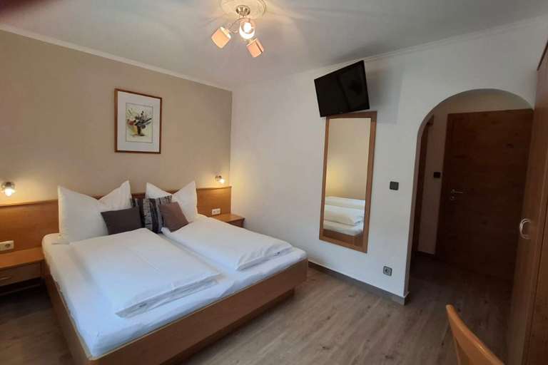 Bedroom 2, Spacious Holiday Home in Goldegg near Ski Area, Sankt Johann im Pongau