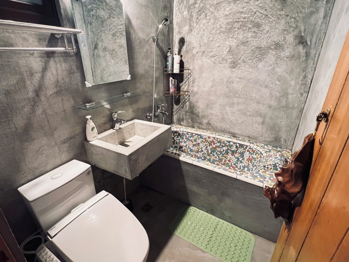Bathroom 4, Jiufen Little Meow Homestay, New Taipei City