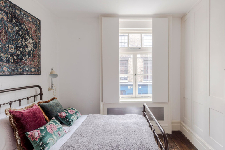 Room 2, The Cheeky Hideaway - Borough - by Frankie Says, London