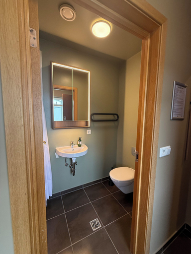 Bathroom 3, VestMar, Snæfellsbær