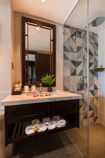 Bathroom 5, Hoi An Merrily De Art Hotel, Da Nang