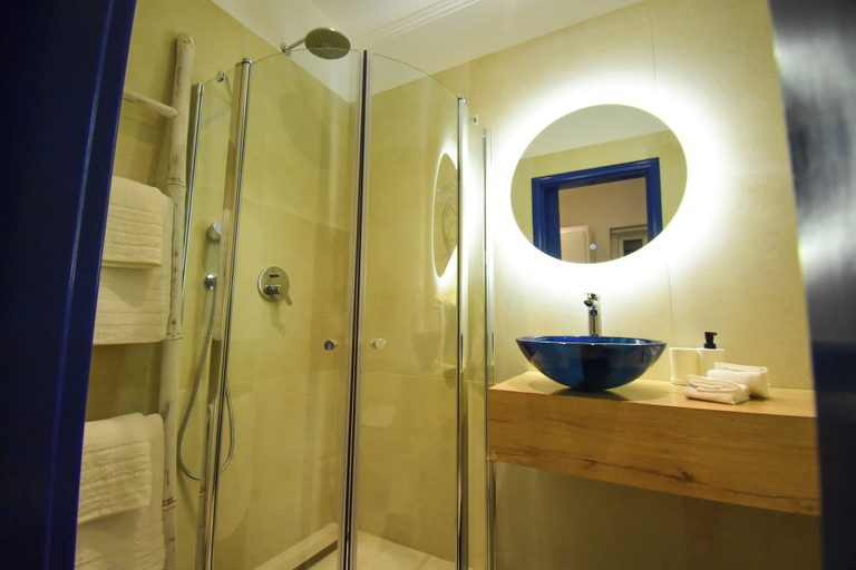 Bathroom, Aphrodite Studios, South Aegean