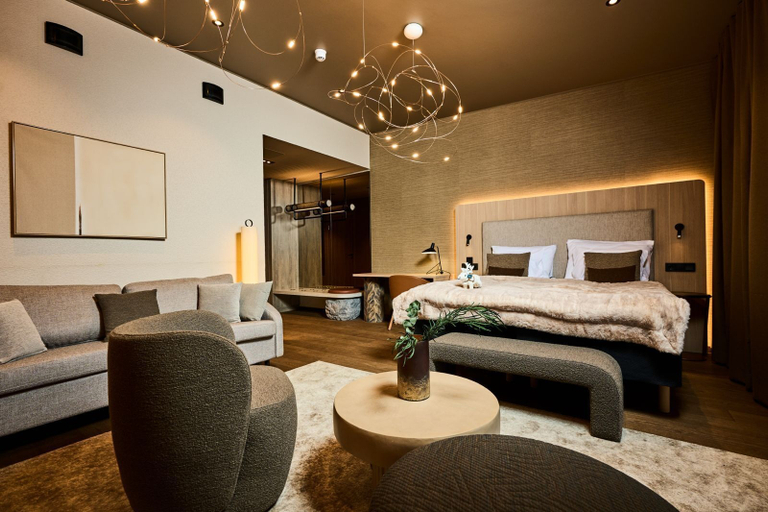 Bedroom 2, Balder Luxury Lodge & Glass Igloos, Lapland