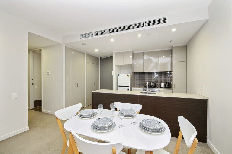 Interior 4, A Comfy Albert Park Apt Next to Grand Prix Circuit, Melbourne