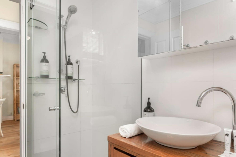 Bathroom 3, Spacious 2-Bed Apartment in the heart of Manly, Sydney