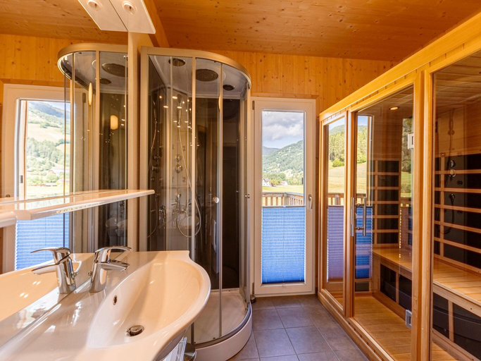 5, Modern chalet with infrared sauna, Murau