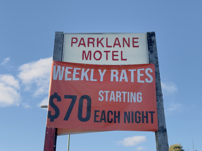 Exterior 3, Parklane Motel, Alameda