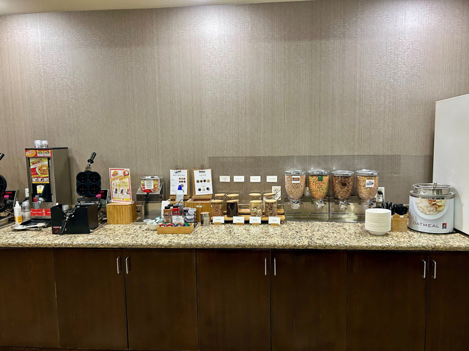 Food & Drinks 5, SpringHill Suites by Marriott Logan, Cache