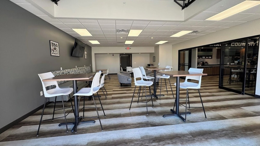 Food & Drinks 5, Park Inn by Radisson Maryville, Nodaway