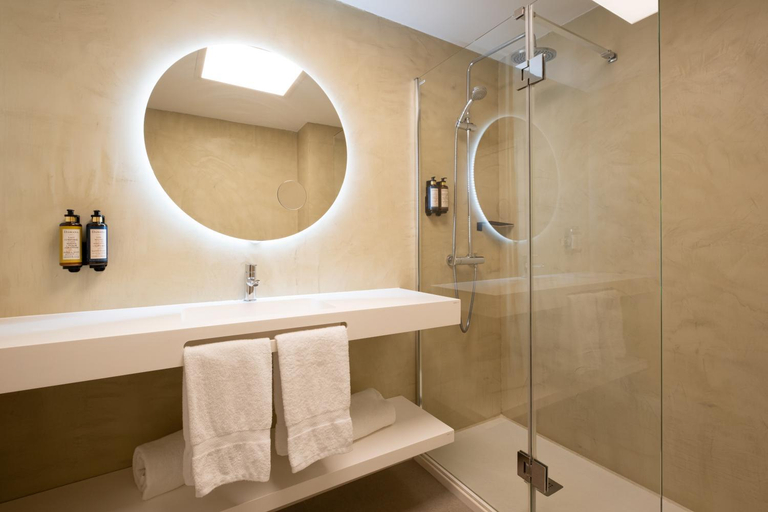 Bathroom 4, Silken Rio Santander Hotel, Cantabria