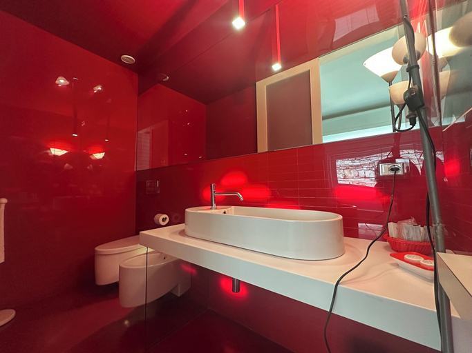 Bathroom 4, San Giorgio Modica Hotel, Ragusa