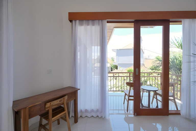 Others 5, Canggu Central Escape - 3BR Villa with Pool, Badung