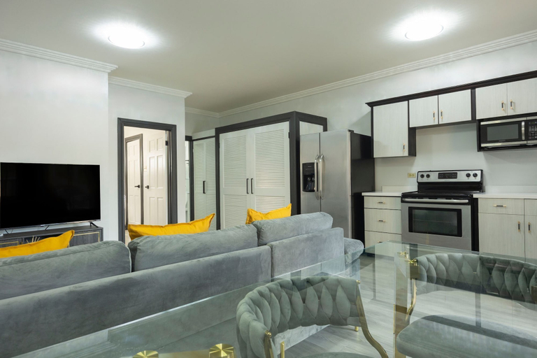 Others 5, El Gabriel Apartments