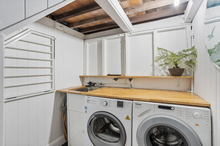 Interior, Tranquil 2-bed Family Home With Deck Among Trees, Bardon