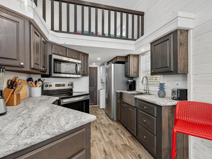 Private kitchen 3, Sailfish Rv Resort 2 Home, Nueces